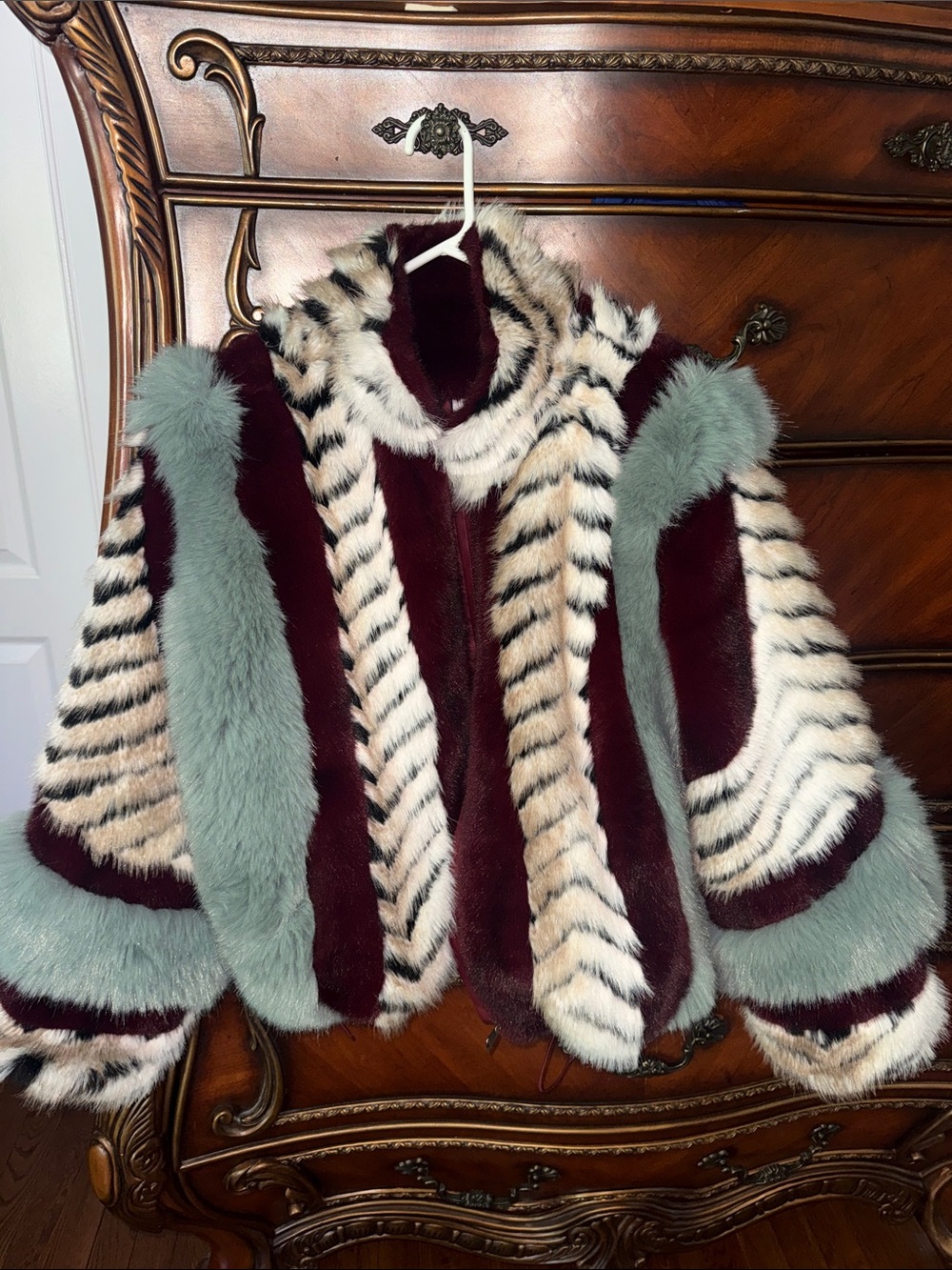 Azalea Wang Inez Mixed Faux Fur Coat in Burgundy, Cream & Blue